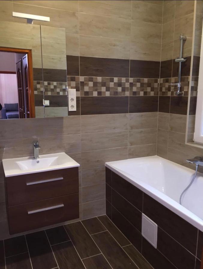 Apartment Near Opera In Downtown Budapest Esterno foto