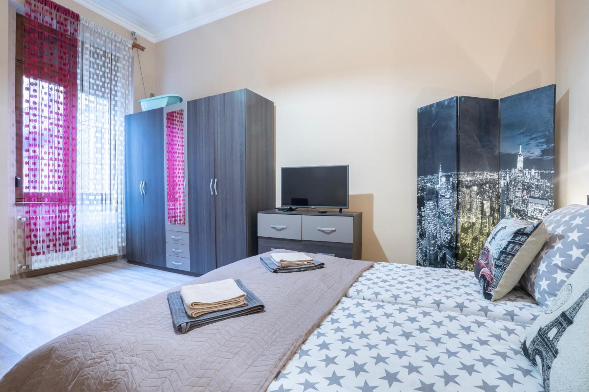 Apartment Near Opera In Downtown Budapest Esterno foto