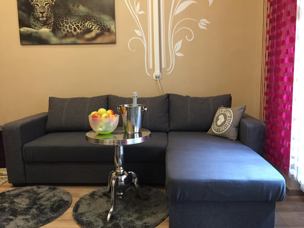 Apartment Near Opera In Downtown Budapest Esterno foto